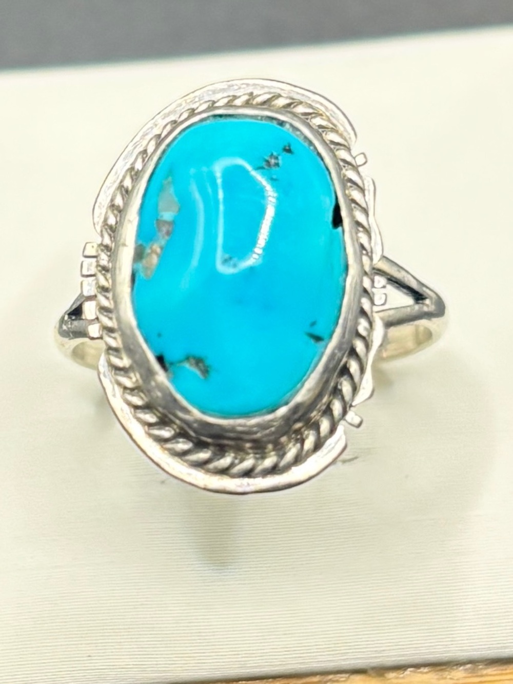 Sterling Silver Turquoise Oval Ring - Bright Turquoise Stone